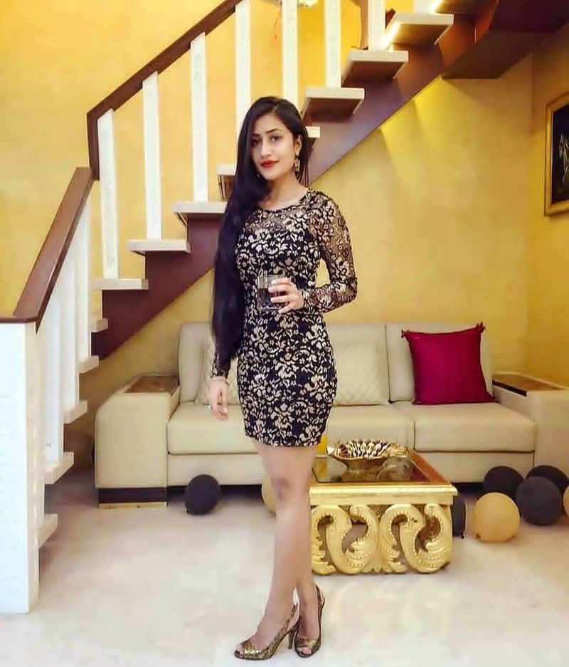 క్రికెటర్ యజ్వేంద్ర చాహాల్ సతీమణి, యూట్యూబర్, కొరియోగ్రాఫర్ ధనశ్రీ వర్మ హాట్ ఇన్స్టాగ్రామ్ ఫోటోలు...