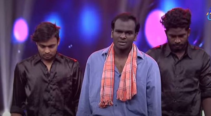 ఇమ్మన్యుయెల్ నాన్న ఇంటికి దూరంగా ఉండే వారట. కుటుంబ పోషణ కోసం ఇతర ప్రాంతంలో ఉండి పనిచేసేవాడట. అయితే ఓ సారి ఇమ్మాన్యుయెల్కి బాగా జ్వరం వచ్చిందట. పది రోజులైనా తగ్గడం లేదు.