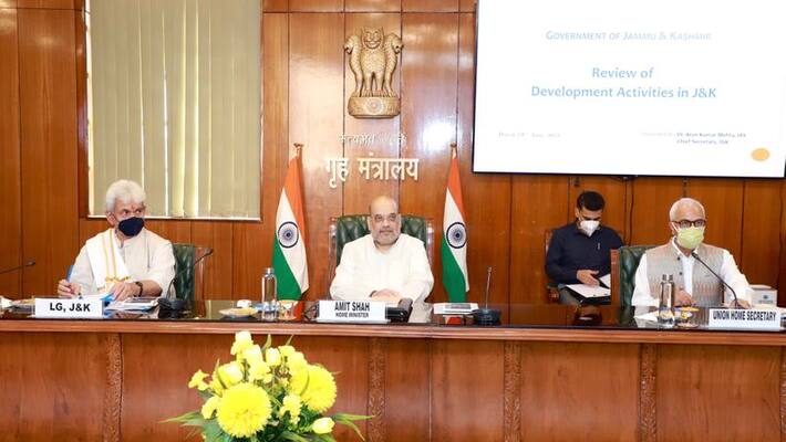 Amit Shah chairs meet on J&K with NSA heads of R&AW IB and CRPF bmm Amit Shah chairs meet on J&K with NSA heads of R&AW IB and CRPF bmm