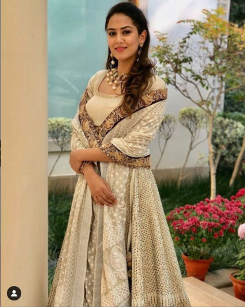 Outfits
Mira has a collection of the most expensive and beautiful traditional outfits. This one is for a whopping price of Rs 3, 95, 0000.