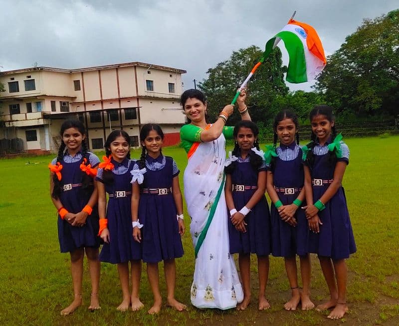 Primary school teacher Vandana Rai Karkala becomes social media sensation for her simple teaching method vcs