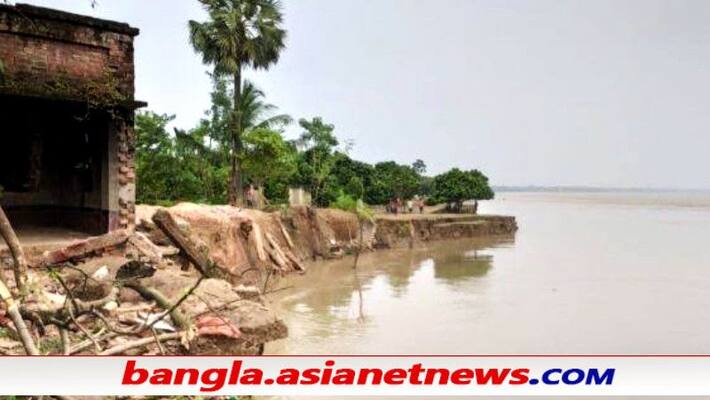 Ganga erosion derstroys homes at Jangipur in Murshidabad ALB Ganga erosion derstroys homes at Jangipur in Murshidabad ALB