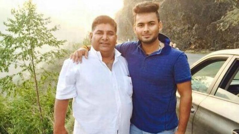 తండ్రి రాజేంద్ర పంత్తో రిషబ్ పంత్...