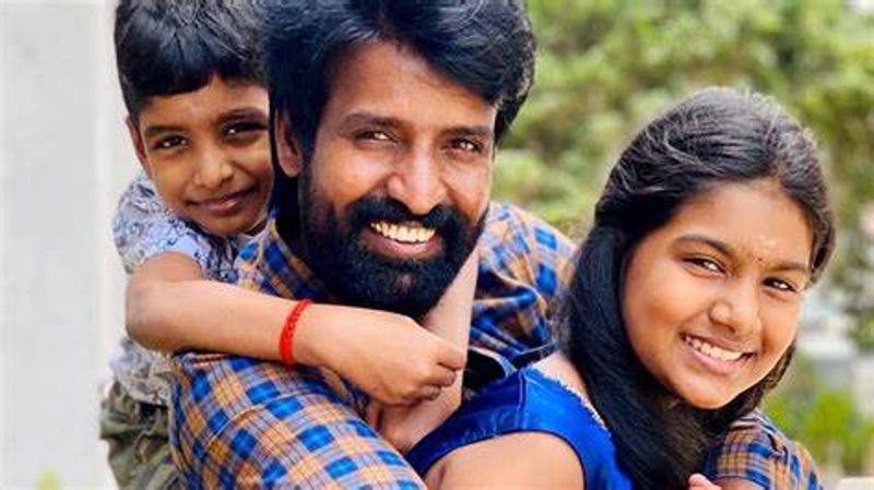 ஆல்வேஸ் கியூட் மகன் - மகளுடன் தந்தையர் தினத்தை சிறப்பாக்கும் சூரி 