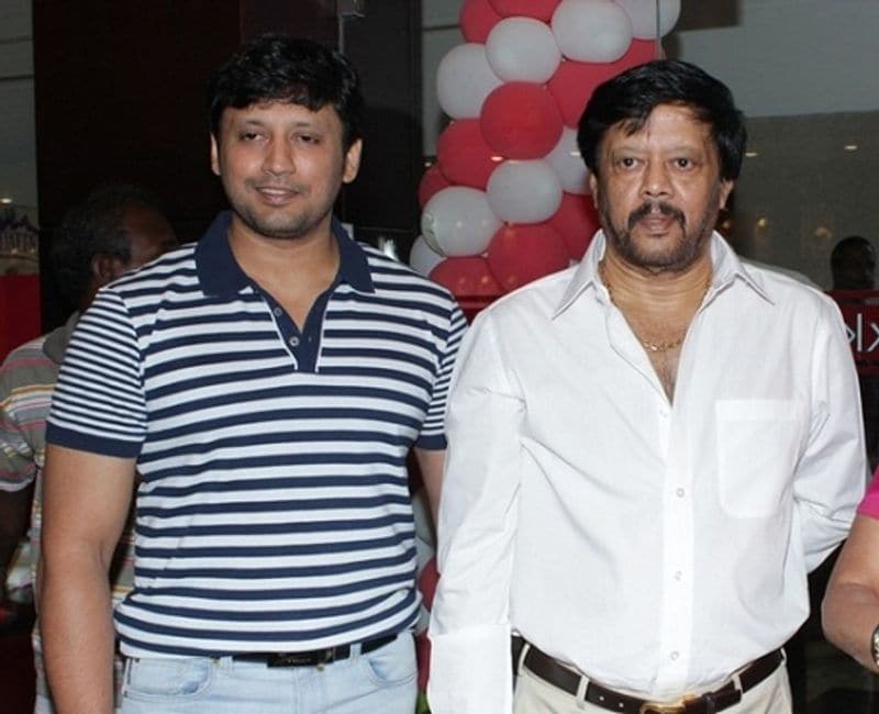 தந்தையுடன் நடிகர் பிரஷாந்த் 