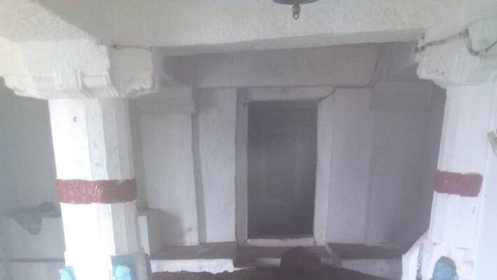 Treasure hunters bring down Huvina Hadagali Temple Vijayapura mah Treasure hunters bring down Huvina Hadagali Temple Vijayapura mah