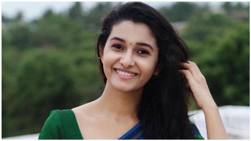actress priya bhavani shankar vinayagar chathurthi special casual photos