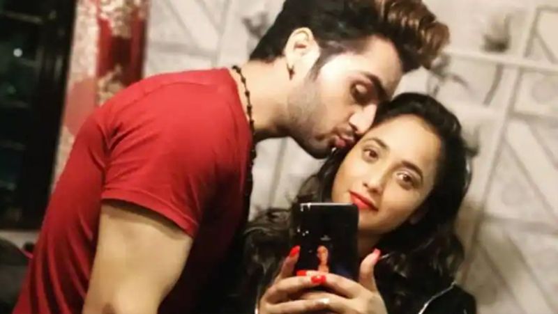 रानी चटर्जी की बात करें तो इसी साल वेलेंटाइन डे पर मनदीप के साथ अपने रिलेशनशिप के बारे में रानी ने खुलासा किया था। उन्होंने एक इंटरव्यू में यह भी कहा था कि दोनों इस साल शादी करने की प्लानिंग कर रहे हैं। 