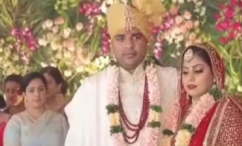 दीपाली की शादी का समारोह 19 जून से शुरु हुआ था जो कि 20 जून तक चला। 19 जून को बड़ी दावत हुई, इसमें आसपास गांवों के लोगों को बुलाया गया था। 20 जून को दीपाली और अश्विनी ने सात फेरे लिए। इस वक्त बेहद खास लोगों की ही एंट्री दी गई।