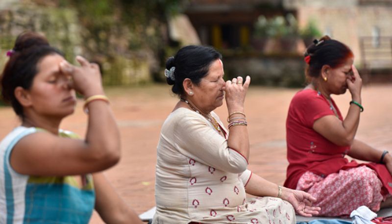 ഓരോ വ്യക്തിക്കും സൗഖ്യം നല്കുകയാണ് യോഗയുടെ ലക്ഷ്യമെന്ന് പ്രധാനമന്ത്രി നരേന്ദ്ര മോദി യോഗാദിന സന്ദേശത്തില് പറഞ്ഞു. ഓരോ കുടുംബവും ആരോഗ്യമുള്ളതാകട്ടെ എന്ന് പ്രധാനമന്ത്രി ആശംസിച്ചു. മനശക്തി കൈവരിക്കാനുള്ള മാര്ഗമാണാ യോഗ. ഈ ദുരിതകാലത്ത് യോഗയ്ക്ക് ഏറെ പ്രസക്തിയുണ്ട്. 