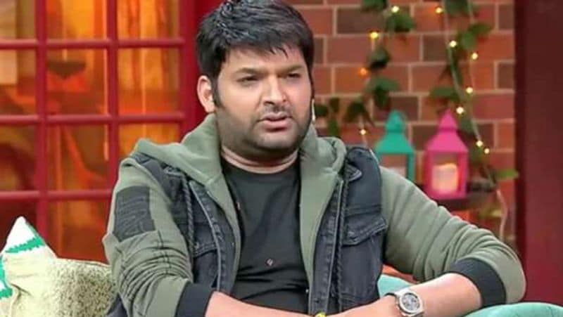 फेमस होने के बाद कपिल की जिंदगी में एक दौर ऐसा भी आया था जब उनका शो फ्लॉप होने लगा था। इसके बाद वे शराब पीने के आदी हो गए थे। उन्हें रीहैब सेंटर तक भर्ती करवाना पड़ा था। इस दौरान उनका वजन भी काफी बढ़ गया था।