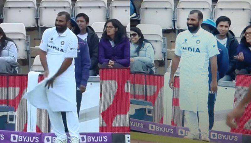 Twitterati come up with hilarious reactions seeing Shami wrapped up in towel