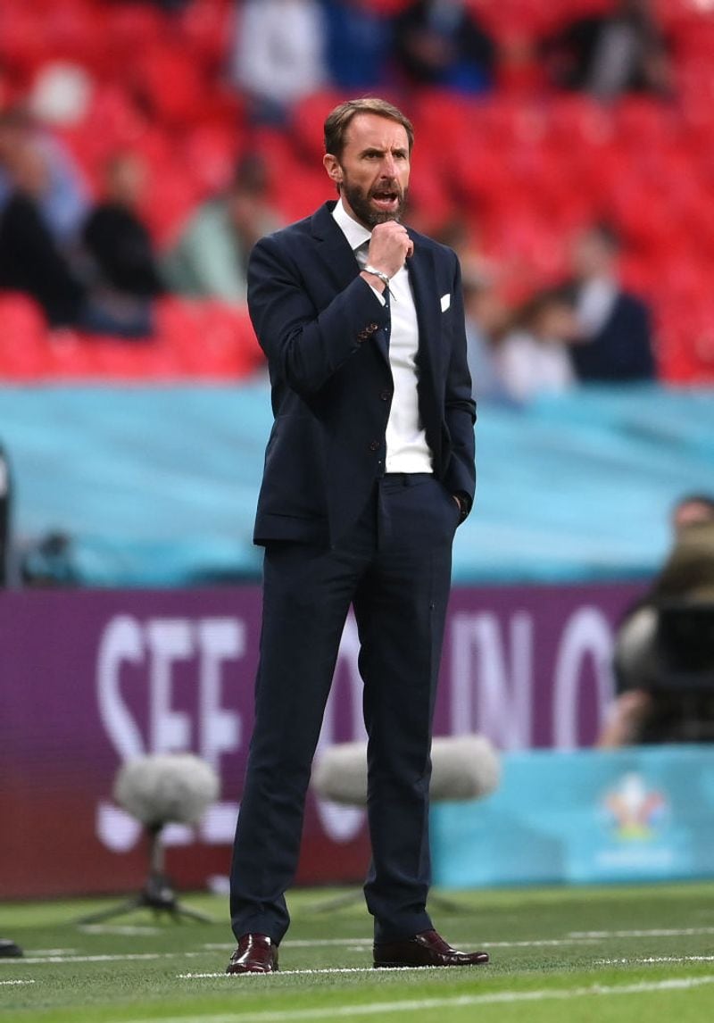 Stats
- Gareth Southgate managed England in the 57th game, surpassing Roy Hodgson (56), while he is the only Englishman to play and manage 50-plus games for the side.
- Bukayo Saka is the second teenager from Arsenal to start for England after Alex Oxlade-Chamberlain.
- Sterling is the second Englishman to score the opening two goals for the side in a Euro after Alan Shearer in 1996.
- Tomas Pekhart's attempt in the 83rd minute was the first for Czech in the half since 1980, the longest wait for a side in the same during the tournament.
- England has become the lowest scoring side to top a Euro group, with just a couple of goals.
- Saka completed five take on, the joint-most by an Englishman in Euro/WorldCup since 1966, along with Raheem Sterling and Michael Owen.
NOTE: Asianet News humbly requests everyone to wear masks, sanitise, maintain social distancing and get vaccinated as soon as eligible. Together we can and will break the chain #ANCares #IndiaFightsCorona