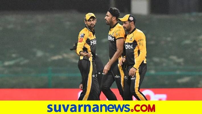 Peshawar Zalmi beats Islamabad United qualifies for fourth PSL final kvn Peshawar Zalmi beats Islamabad United qualifies for fourth PSL final kvn