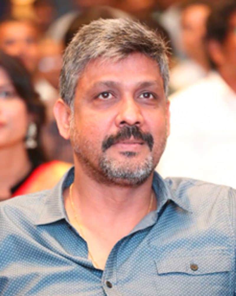 మలయాళ నటుడు సంపత్ రాజ్ మిర్చి సినిమాతో విలన్ గా సూపర్ పాపులర్ అయ్యారు. స్టార్ విలన్స్ లిస్ట్ లో ఉన్న ఈయన సినిమాకు రూ. 40లక్షల వరకు తీసుకుంటున్నారట.