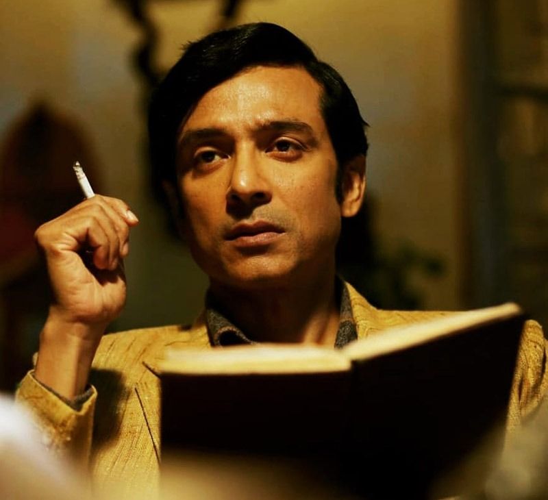 তাঁর থেকে আরও অনেক ভালো কাজ পাওয়ার অপেক্ষায় ভক্তমহল। বেশ কিছুটা বিরতির পর আবারও টোটা রায়চৌধুরীকে যেন আনকোড়াভাবে ফিরে পাওয়া। এই সফর হোক আরও দীর্ঘ, প্রস্তস্থ ও রঙিন।
