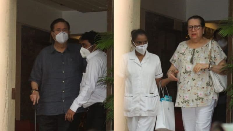 रणधीर कपूर और बबिता कपूर बेटी करीना कपूर के घर के बाहर दिखे। दोनों ही अपने नाती से मिलने आए थे।