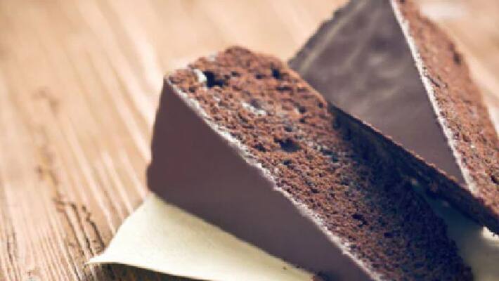 video in which we can see traditional cake cutter video in which we can see traditional cake cutter