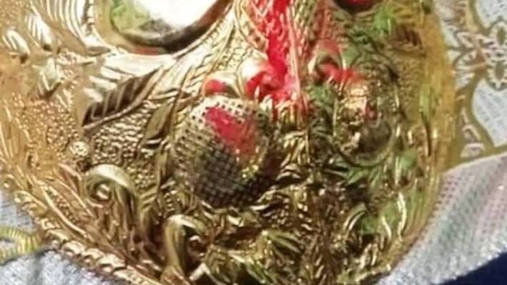 bappi lahiris five lakh worth mask bappi lahiris five lakh worth mask