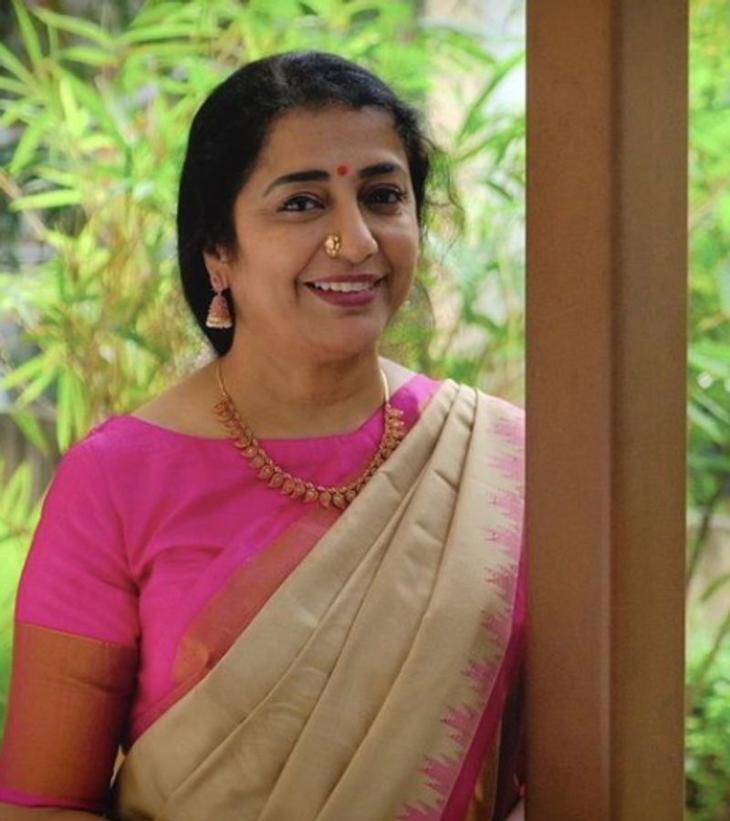 ഒട്ടേറെ ഹിറ്റുകളില് സുഹാസിനി ഭാഗമായിട്ടുണ്ട്.