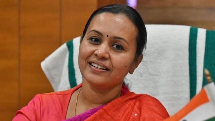 Veena George says full vaccination within one month in Attappadi Veena George says full vaccination within one month in Attappadi