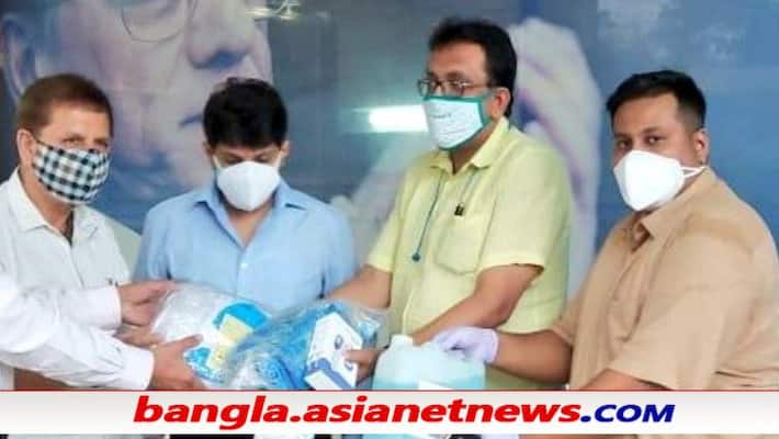 Fake IAS officer's photo with TMC leaders surfaces, BJP demands probe on vaccine scandal ALB Fake IAS officer's photo with TMC leaders surfaces, BJP demands probe on vaccine scandal ALB
