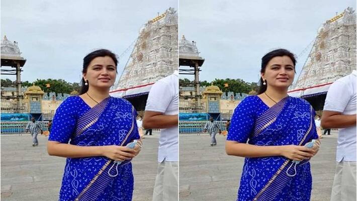 maharashtra mp navneet kaur visits tirumala - bsb maharashtra mp navneet kaur visits tirumala - bsb