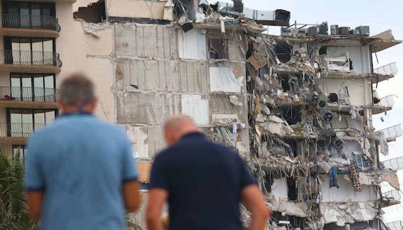 Experts said that the manner in which the building collapse indicated a column failure. However, Kenneth Direktor, an attorney for the association of residents at the condo, said the building had undergone thorough engineering inspections over the last several months.