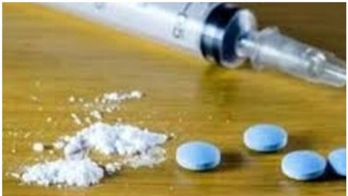Delhi Police seizes 350 kg of heroin worth Rs 2,500 crore Delhi Police seizes 350 kg of heroin worth Rs 2,500 crore