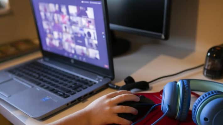 Abu Dhabi announces extension of remote learning in all schools Abu Dhabi announces extension of remote learning in all schools
