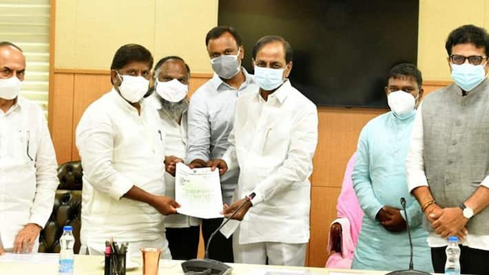 tpcc chief uttam kumar reddy serious on congres leaders meet cm kcr ksp tpcc chief uttam kumar reddy serious on congres leaders meet cm kcr ksp