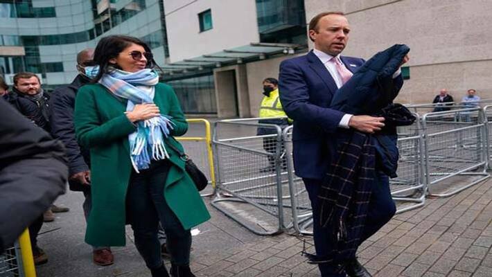 Britain Health Minister resigned after allegation of neglecting social distancing & kissing colleague DHA Britain Health Minister resigned after allegation of neglecting social distancing & kissing colleague DHA