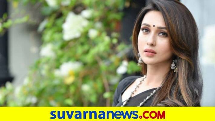 TMC MP Mimi Chakrabortys Health Deteriorates After Taking Jab In Fake Vaccination Camp dpl TMC MP Mimi Chakrabortys Health Deteriorates After Taking Jab In Fake Vaccination Camp dpl
