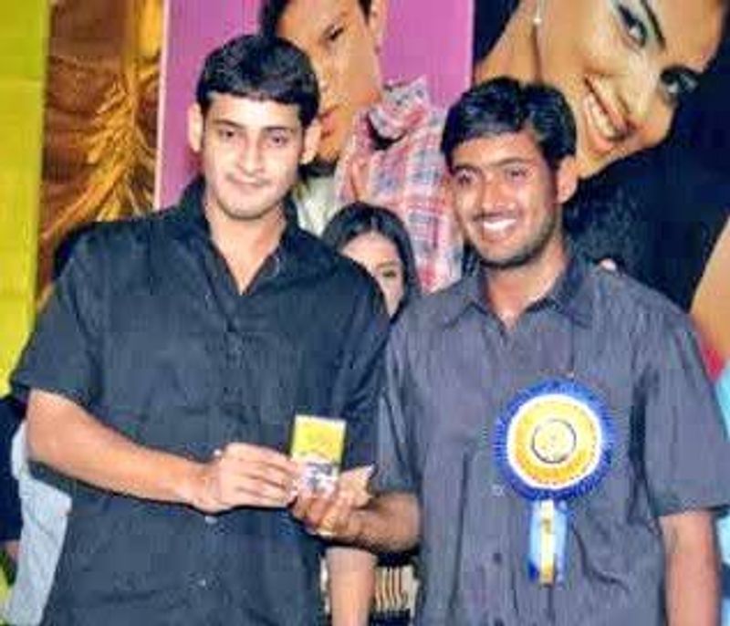 తీవ్ర మానసిక ఒత్తిడికి గురైన ఉదయ్ కిరణ్ జనవరి 5, 2014న హైదరాబాద్ లోని తన నివాసంలో ఉరివేసుకొని ప్రాణాలు వదిలారు. పరిశ్రమకు దొరికిన ఒక స్టార్.. అర్థాంతరంగా తన అభిమానులను శోక సంద్రంలో ముంచి వెళ్లిపోయారు.