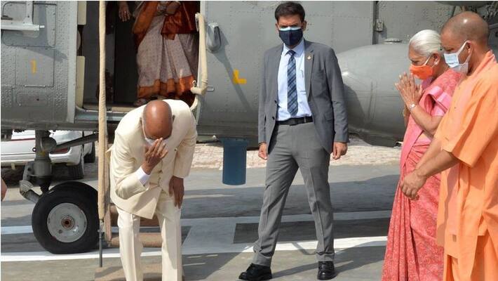 President Ram Nath Kovind bowed and touched the soil of his village Paraunkh in Kanpur bmm President Ram Nath Kovind bowed and touched the soil of his village Paraunkh in Kanpur bmm