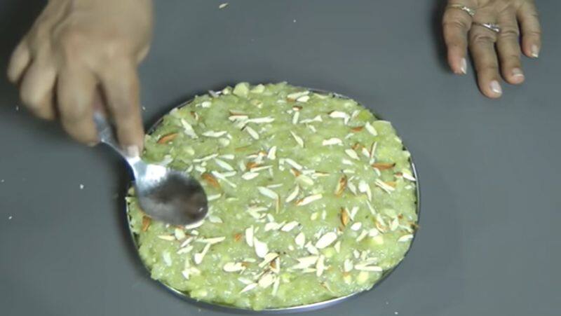 Lauki is not taste less anymore, here is simple recipe of Doodhi Ki Barfi with 4 ingredients dva