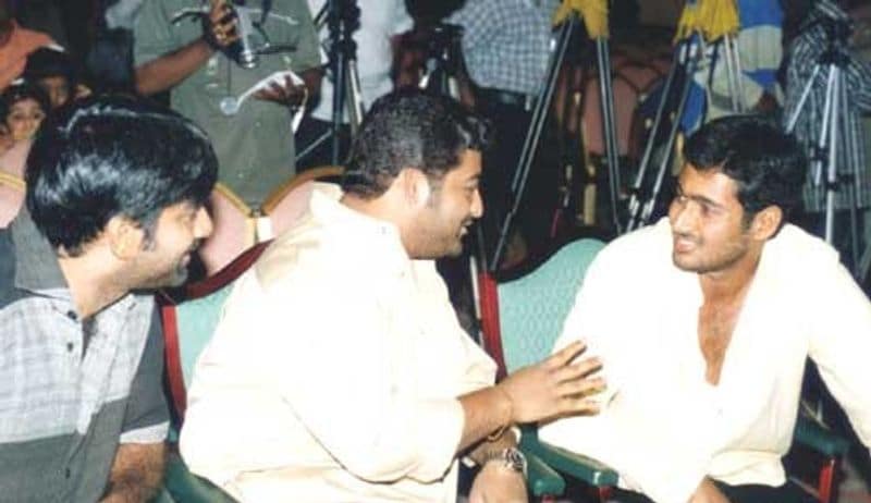 ఉదయ్ కిరణ్ 1980 జూన్ 26న జన్మించారు. శనివారం ఆయన 41వ జయంతి. ఈ సందర్బంగా అభిమానులు ఆయన్ని గుర్తు చేసుకున్నారు. ఈ సందర్భంగా ఆయనకు సంబంధించిన ఆసక్తికర విషయాలను పంచుకున్నారు.