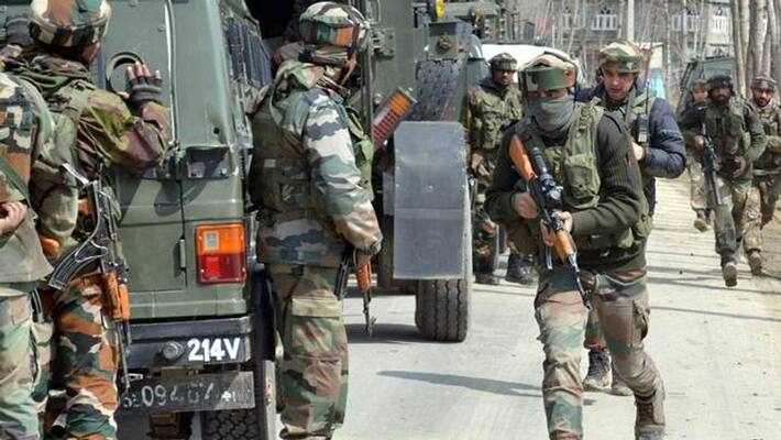Special police officer, his wife and daughter shot dead by terrorists in Pulwama district bpsb Special police officer, his wife and daughter shot dead by terrorists in Pulwama district bpsb