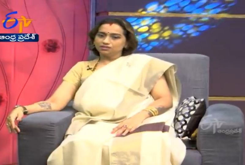 అయితే అప్పటికే ప్లే బ్యాక్ సింగర్ గా ఉండి , పోటీలలో కాంటెస్ట్ చేయడం ఏమిటని చాలా మంది విమర్శించారట. నీ వల్ల పరిశ్రమ పరువు పోతుందని కల్పనపై తీవ్ర వ్యాఖ్యలు చేశారని ఆమె తెలియజేశారు.