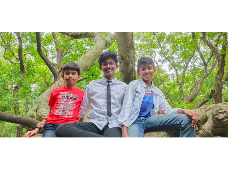 రోజా కుమారుడు కౌశిక్ బర్త్ డే సెలబ్రేషన్స్ ఫోటోలు.