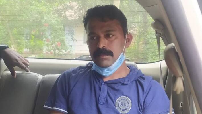 Alappuzha resident arrested for swindling Rs one and half crore by offering job in Gulf Alappuzha resident arrested for swindling Rs one and half crore by offering job in Gulf
