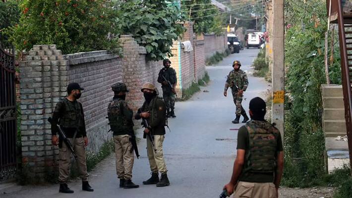 Drones spotted again near military camps in Jammu, security forces on alert ALB Drones spotted again near military camps in Jammu, security forces on alert ALB