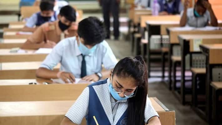 Delhi schools can't deny admission to children who have declared name of only one parent pwa Delhi schools can't deny admission to children who have declared name of only one parent pwa