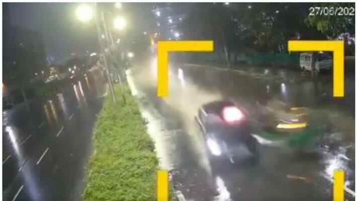Audi Car Speeding Hits Auto In Hyderabad, 1 Killed, Video Audi Car Speeding Hits Auto In Hyderabad, 1 Killed, Video