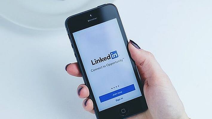 LinkedIn denies mega data breach exposing 700 million profiles-VPN LinkedIn denies mega data breach exposing 700 million profiles-VPN