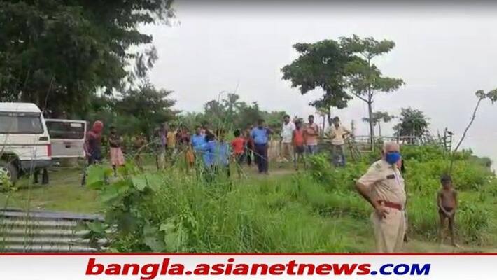 body was found floating in the river Ganga at Manikchak in Malda bsm body was found floating in the river Ganga at Manikchak in Malda bsm