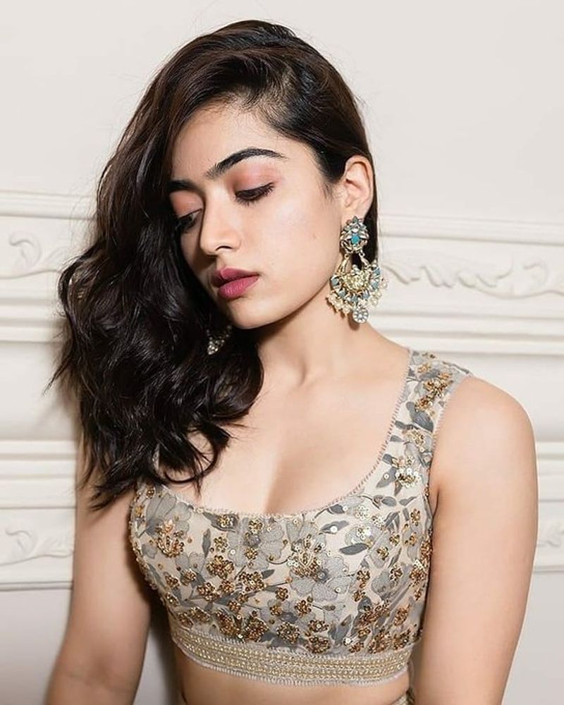 Rashmika mandanna selected as a female lead in Ramcharan, Shankar Pan India movie CRA