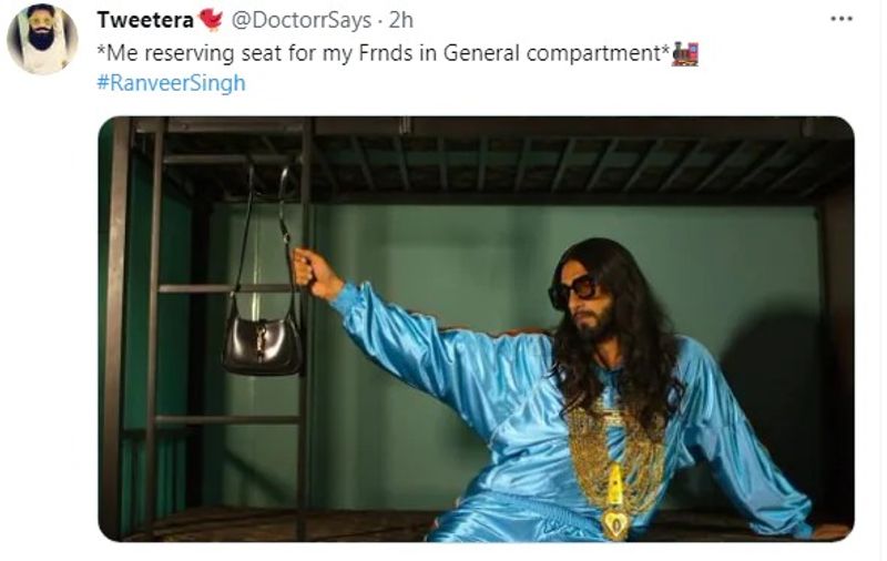 রণবীরের জারড লেটো জেন্ডার ফ্লুইড লুক নজর কেড়েছে আলিয়া ভাট থেকে জ্যাকলিন ফার্নান্ডেজের। নিজের ছবি শেয়ার করে ক্যাপশনে লিখেছেন, 'Alessandro, my beloved'।
