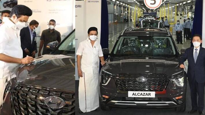 Do you know if the Chief Minister is going to buy the ALCAZAR car signed by MK Stalin? Hyundai announces ..! Do you know if the Chief Minister is going to buy the ALCAZAR car signed by MK Stalin? Hyundai announces ..!