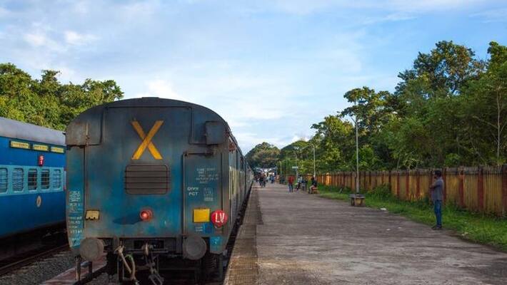 Why Indian Railways Trains Have X Sign on the Last Bogie Heres the answer Why Indian Railways Trains Have X Sign on the Last Bogie Heres the answer